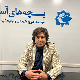 آقای محمود نقابی
